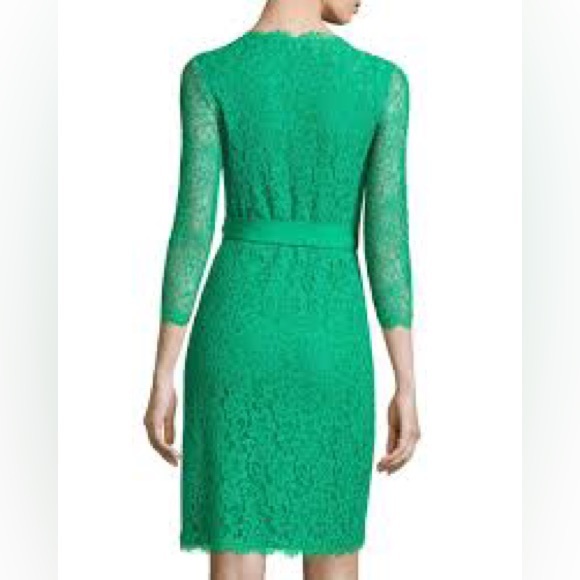 NWT Diane Von Furstenberg Julianna Lace Wrap Dress, Size 6 - Picture 2 of 3